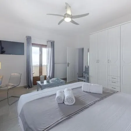 Naya Apartment *
